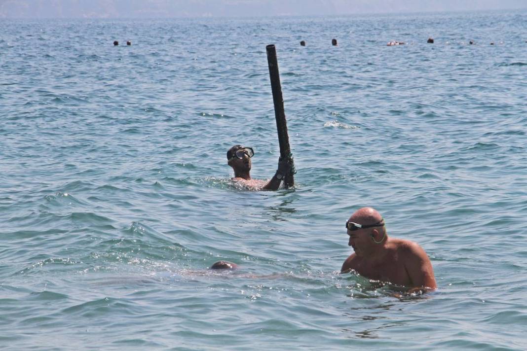 Denizden toplayıp günde 2 bin TL para kazanıyor! Ne balık, ne midye... Sıfır sermaye 10